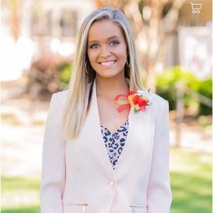 Meet your Posher, Kaylee grace